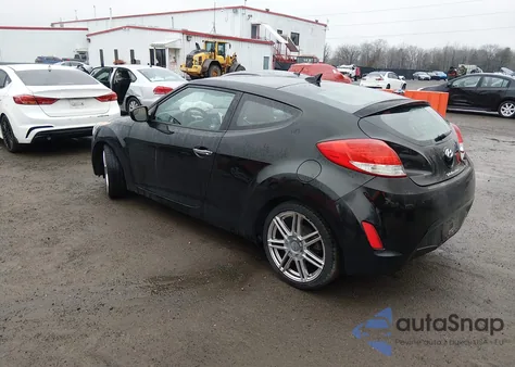 2014 Hyundai Veloster Flex W/Red z USA, uszkodzony, nr VIN KMHTC6AD4EU213389